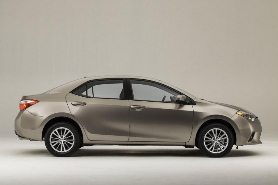  Toyota Corolla 2014 года  (фото 20 из 212)